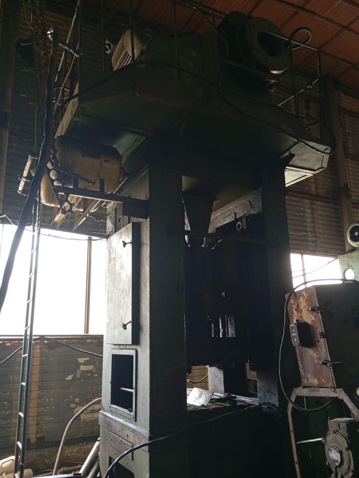 Пресс КВ2534Б, однокривошипный 250 тонн